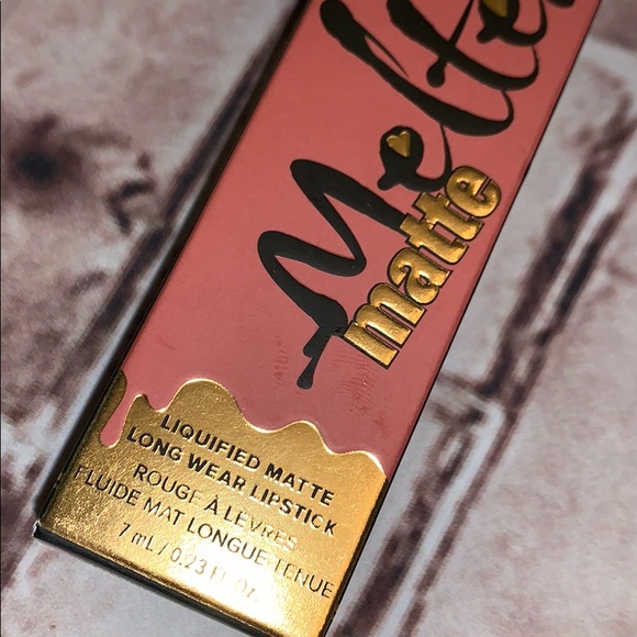 Too Faces Melted Matte lipstick - Picture 2 of 6